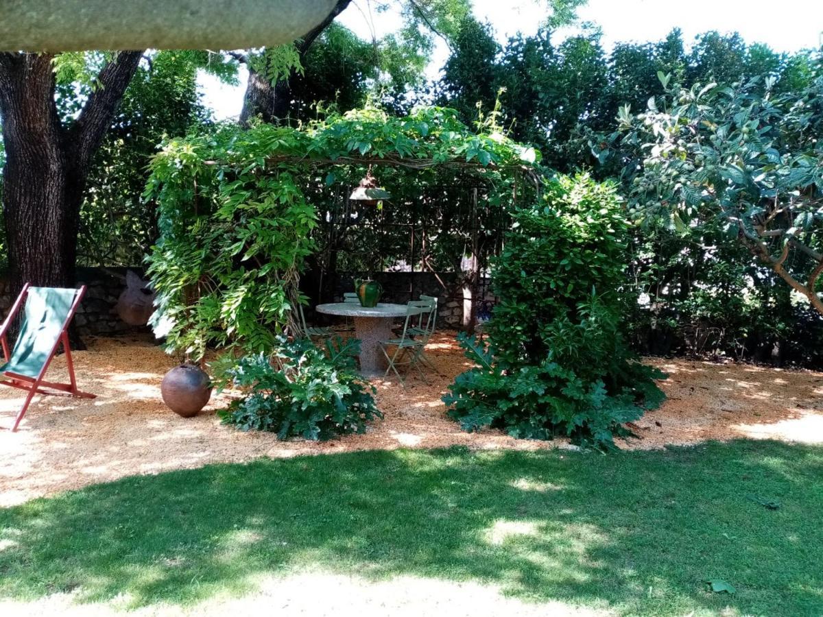 拉马扎德德圣基酒店 Saint-Mamert-du-Gard 外观 照片